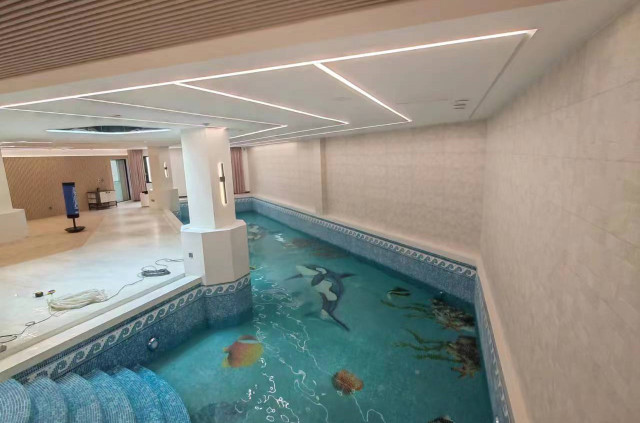 17英里 室内土建泳池