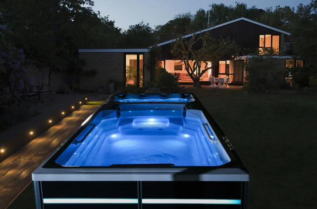 赖特与山 成品泳池